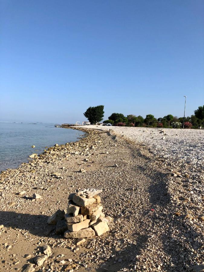 Apartment Mm22 Peroj Kültér fotó